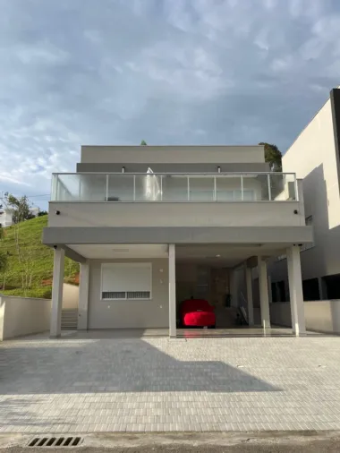 Casa 3 quartos para venda no bairro camboriú em Camboriú Casa 3 quartos para venda no bairro camboriú em Camboriú