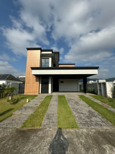 Casa 4 quartos para venda no bairro Areias em Camboriú Casa 4 quartos para venda no bairro Areias em Camboriú