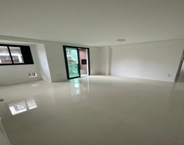 Apartamento de 1 Suite + 1 quarto na Praia Brava Apartamento de 1 Suite + 1 quarto na Praia Brava