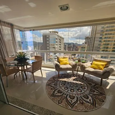 Apartamento 4 suítes para Venda no bairro Meia Praia em Itapema Apartamento 4 suítes para Venda no bairro Meia Praia em Itapema