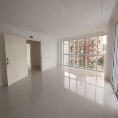 APARTAMENTO NA QUADRA DO MAR PARA VOCÊ DECORAR! APARTAMENTO NA QUADRA DO MAR PARA VOCÊ DECORAR!