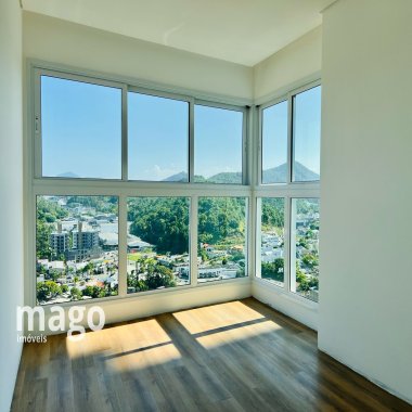 Apartamento para venda na Praia Brava com duas vagas de garagem Apartamento para venda na Praia Brava com duas vagas de garagem