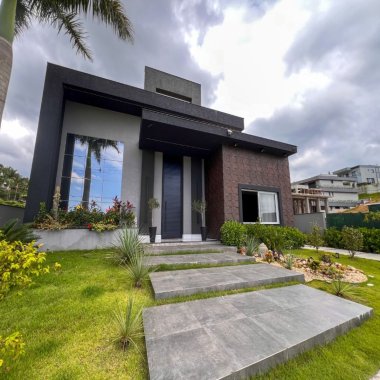 Exclusividade - Casa de alto padrão com 4 suítes - Mobiliada, decorada e equipada Exclusividade - Casa de alto padrão com 4 suítes - Mobiliada, decorada e equipada